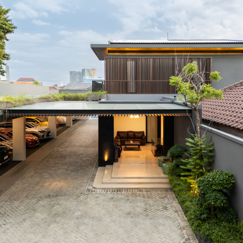 C House